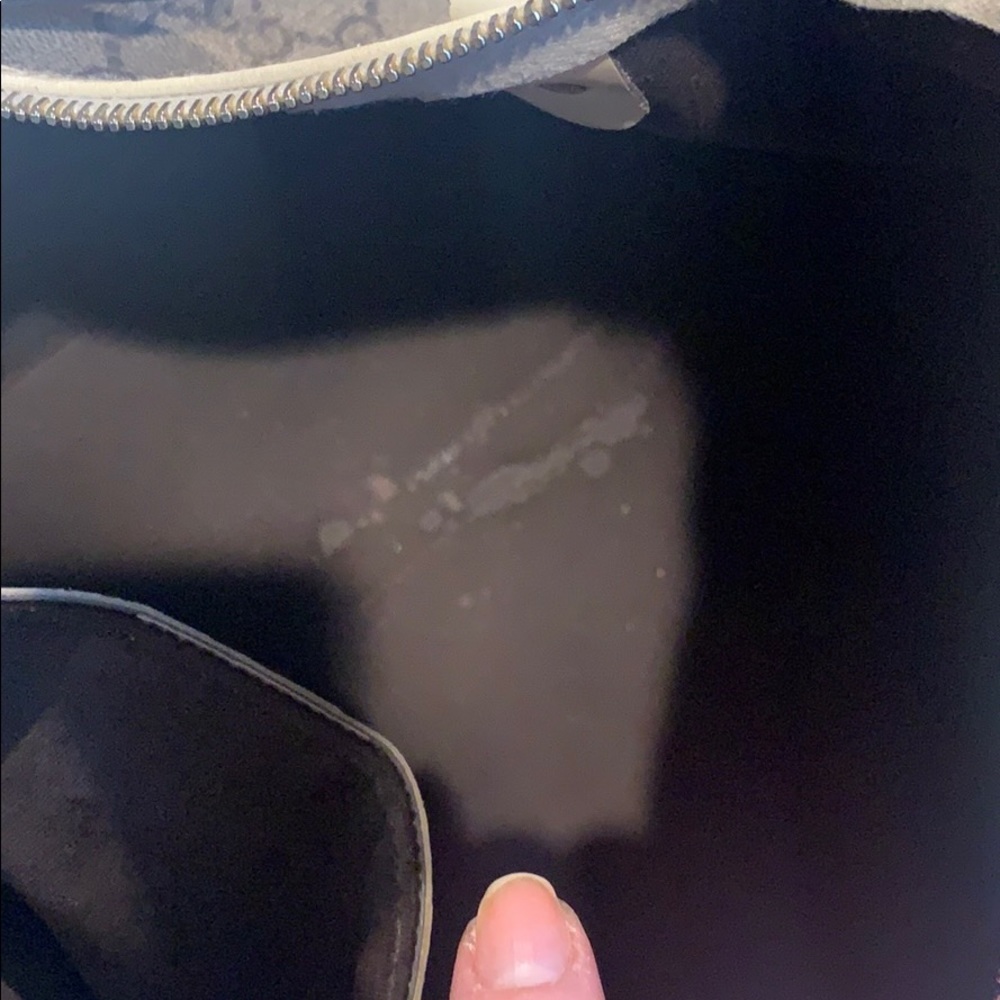 Gucci Boston Bag with White Trim - Picture 11 of 11